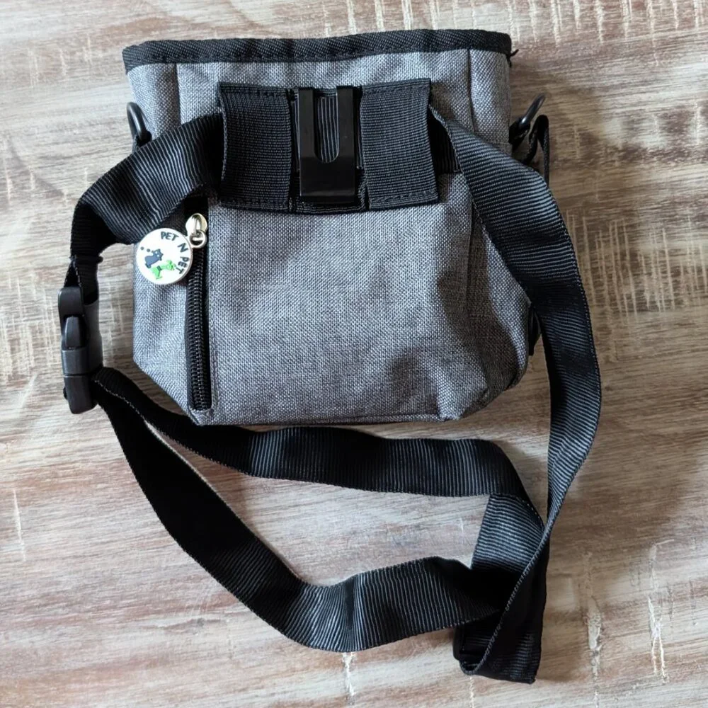 PET N PET Dog Training Treat Pouch NWOT